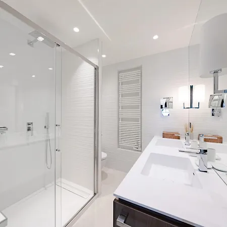 Croisette 4 Bedrooms - 2c 아파트 *