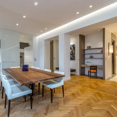 Daire Croisette 4 Bedrooms - 2c Cannes